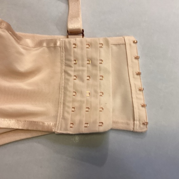 NWT Savage X Fenty BY RIHANNA Lace Latex Convertible Bra and Lace Thong Set $75 - Picture 14 of 16